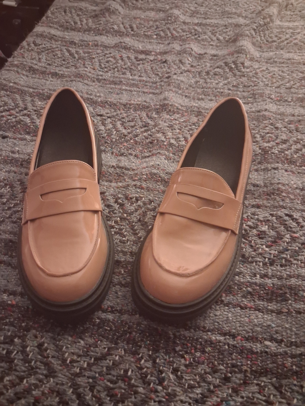 Classic Women's Tan Patent Leather Penny Loafers with Lug Sole NWOT